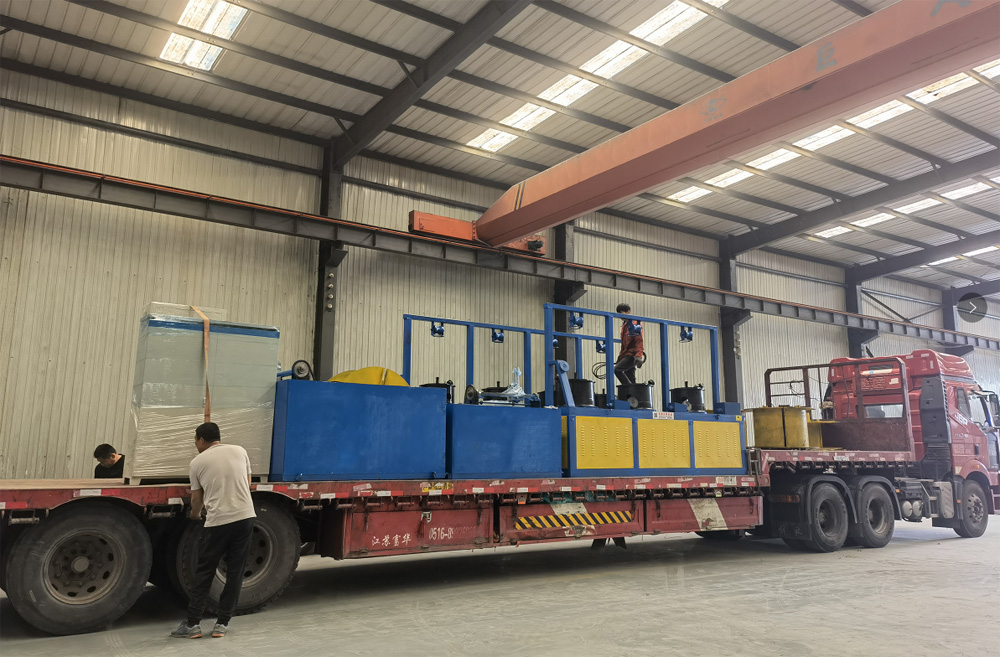 廣州辛經理訂購的91看片免费在线观看成套設備裝車發貨中